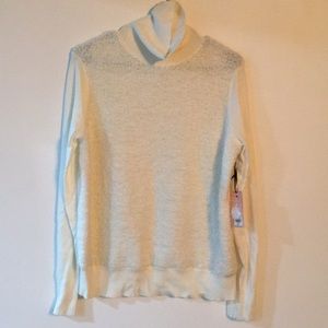Turtle neck sweater